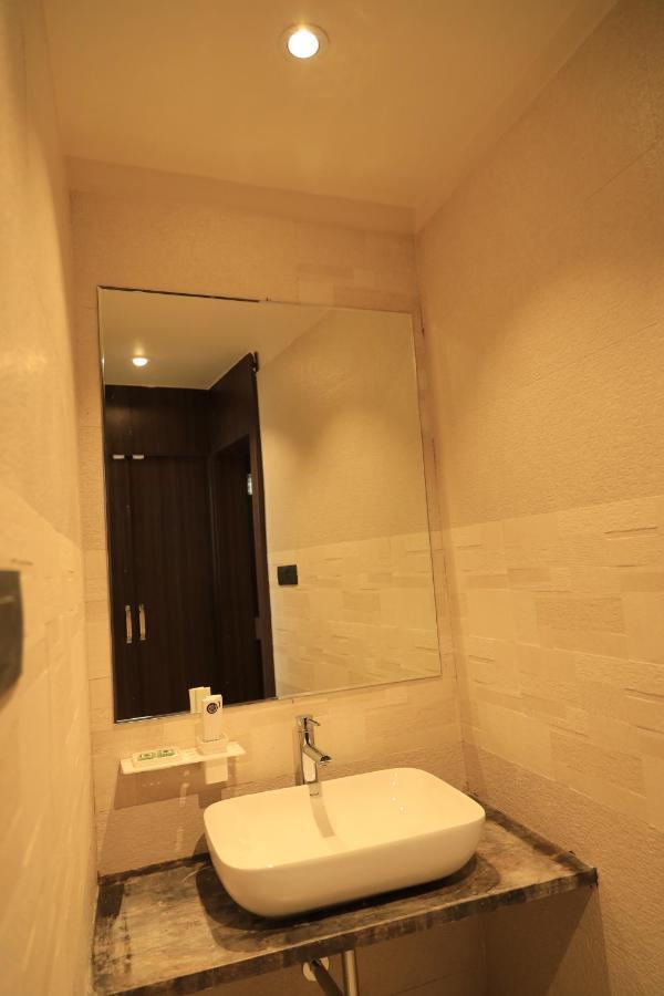 Hotel Rich Comfort Аджмер Екстериор снимка
